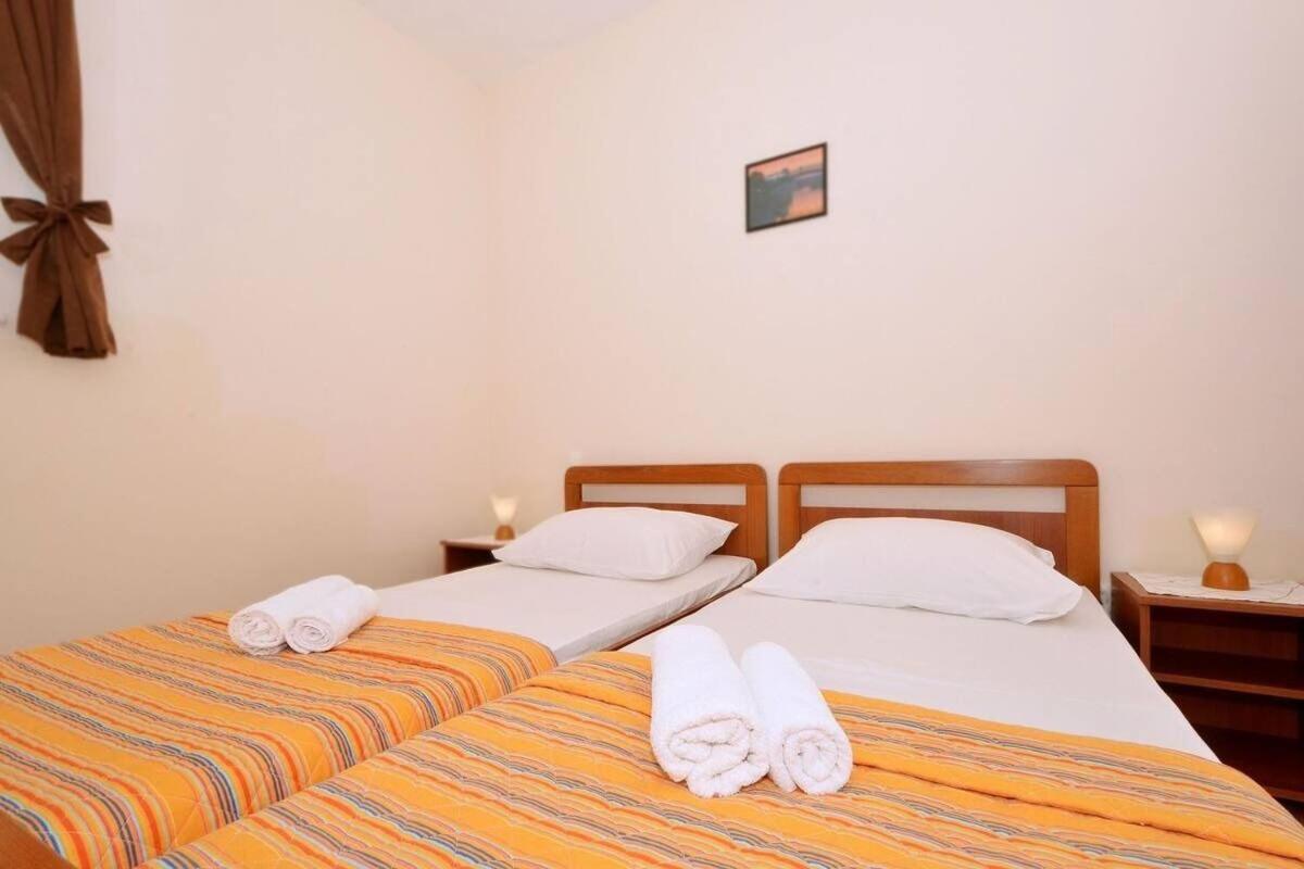 טרוגיר Apartments Sima מראה חיצוני תמונה